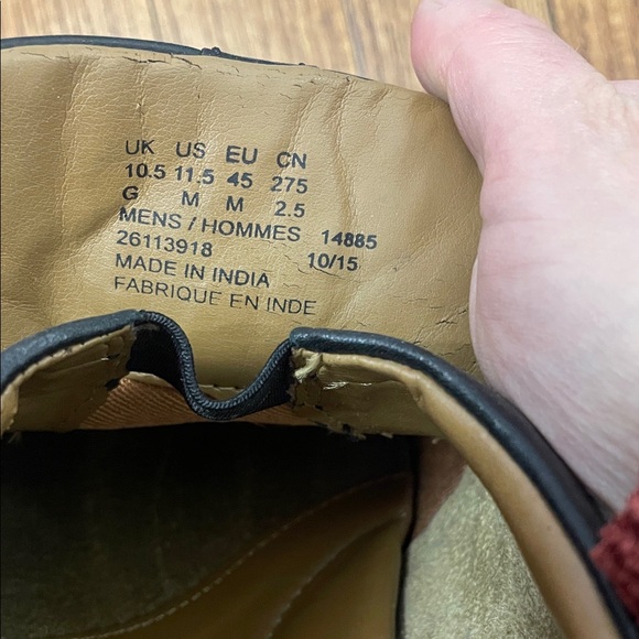 Clarks Tilden Black Leather Slip-On Men’s Loafers - Picture 8 of 9